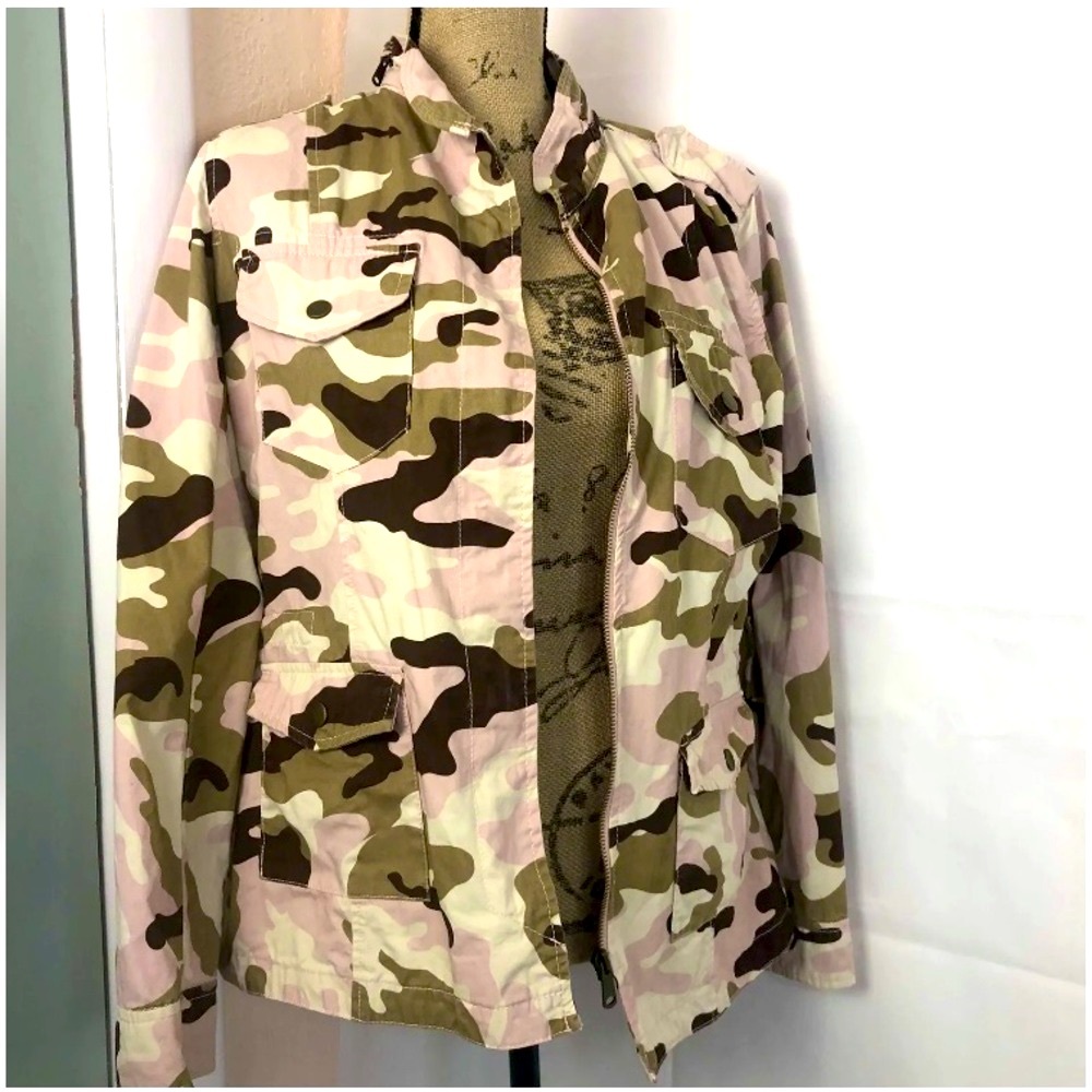 Love Tree Camo Pink Utility Jacket